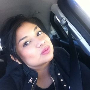 Meet your Posher, Daniela